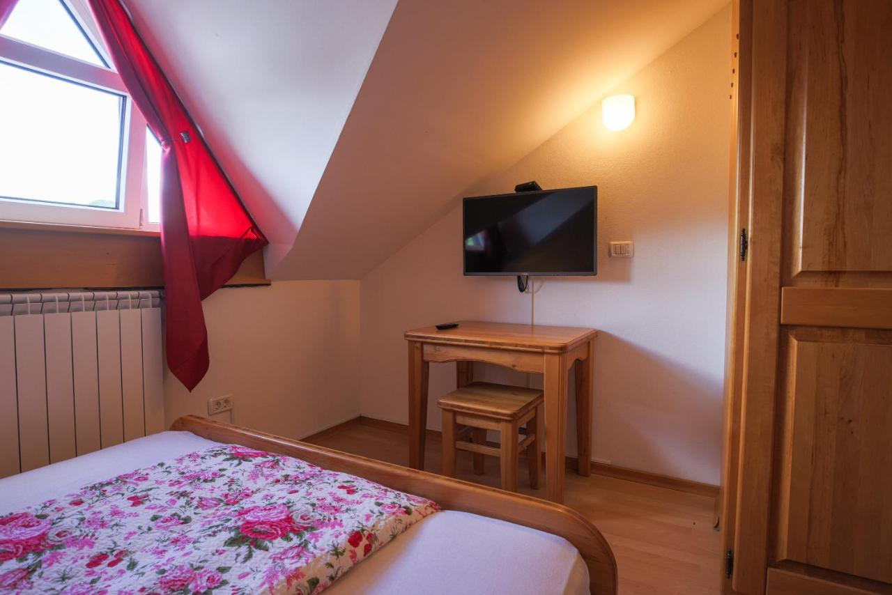 Domacija Malnarjevi Villa Villa Slavina Kültér fotó