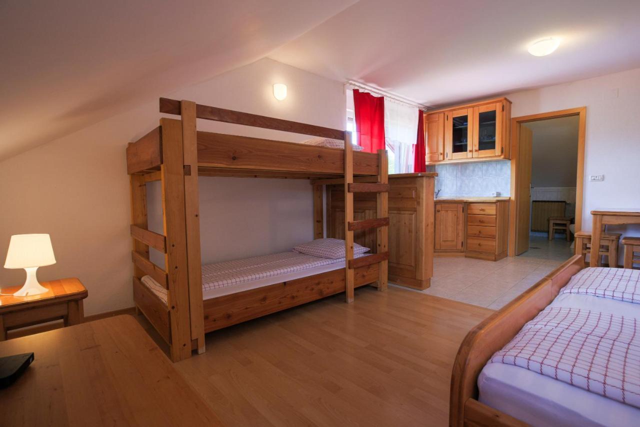 Domacija Malnarjevi Villa Villa Slavina Kültér fotó
