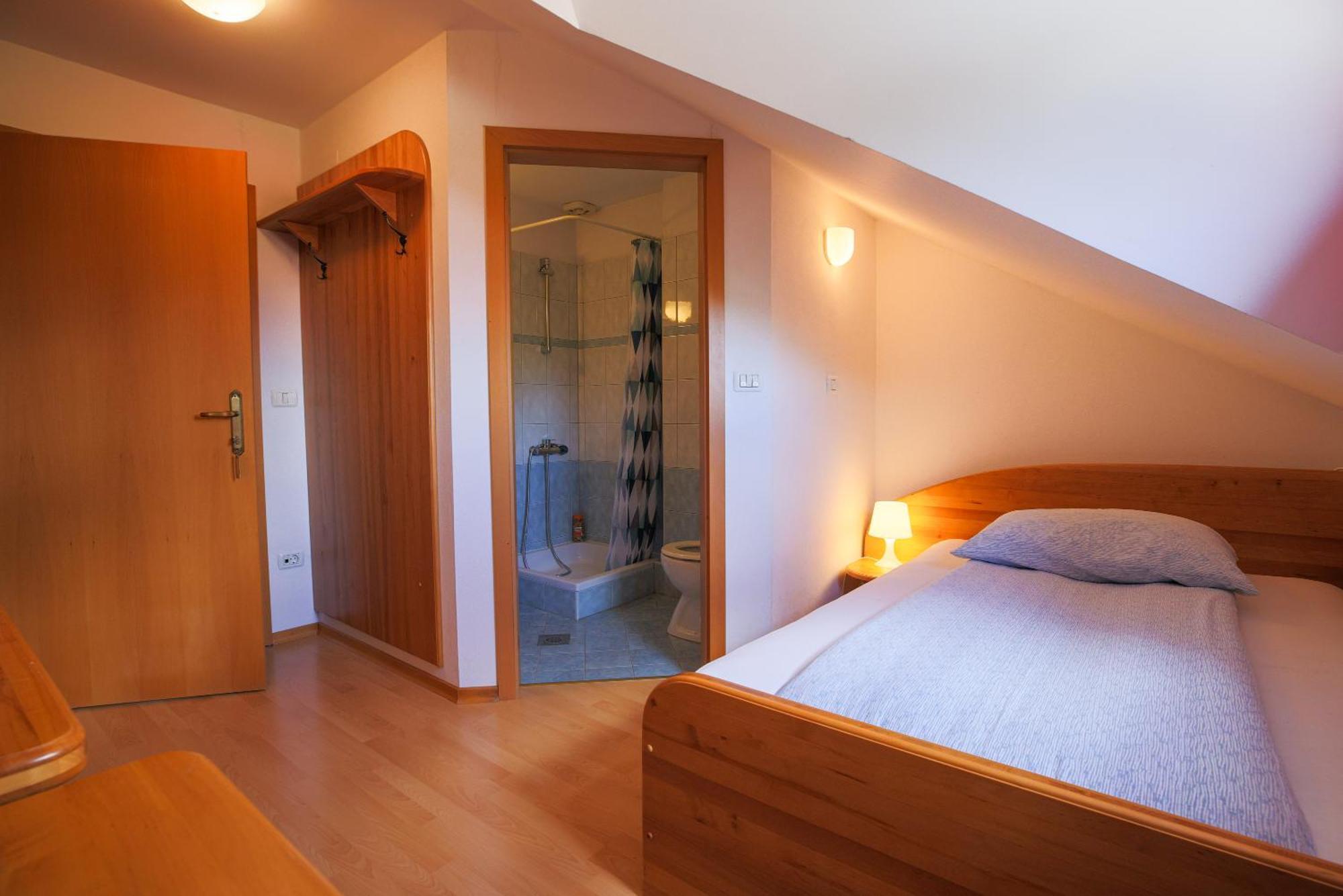 Domacija Malnarjevi Villa Villa Slavina Kültér fotó